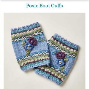 Sundance Lost Horizons blue floral boot cuffs NWT